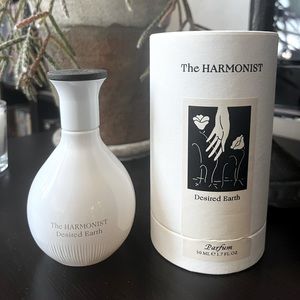 The Harmonist perfume